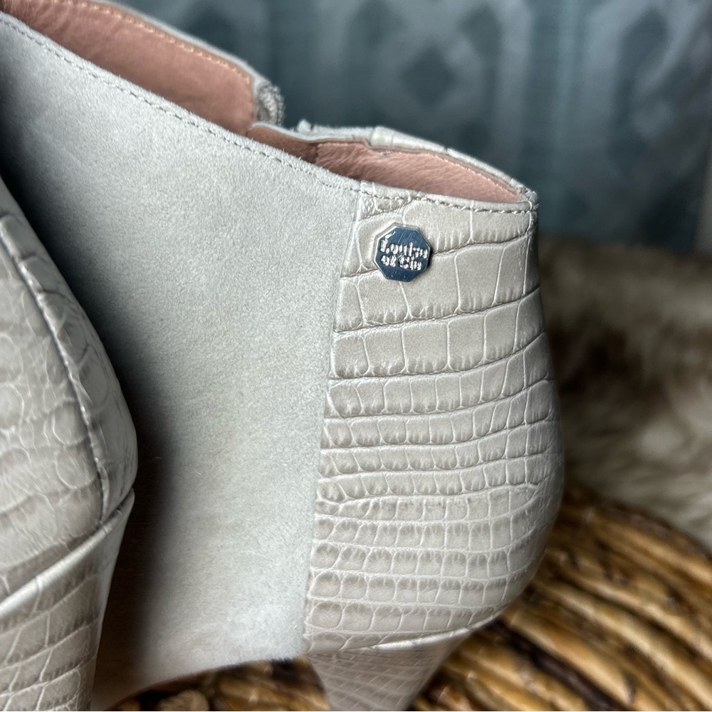 Women’s Size 9.5 Booties Heels Pointed Toe Gray Snake Print Leather Loise et Cie - Picture 9 of 16